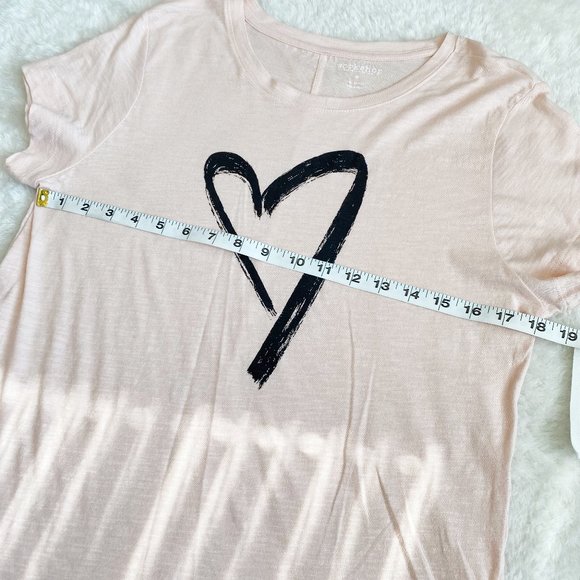 Workshop, Women's Heart Brush Stroke Graphic T-Shirt, Old Rose Color, Size M - Picture 2 of 7